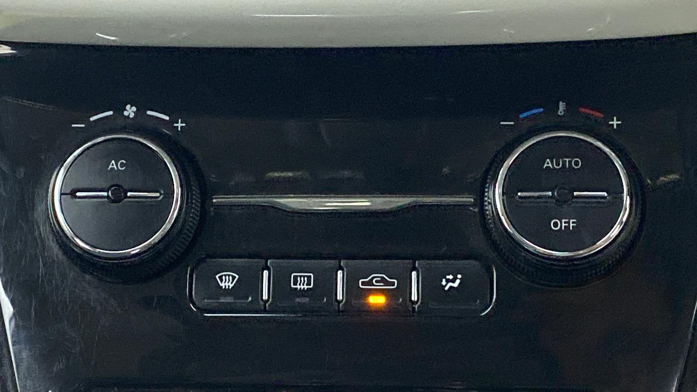 2020 Tata NEXON XZ+ OPT PETROL, Petrol, Manual, 20,734 km, Automatic Climate Control