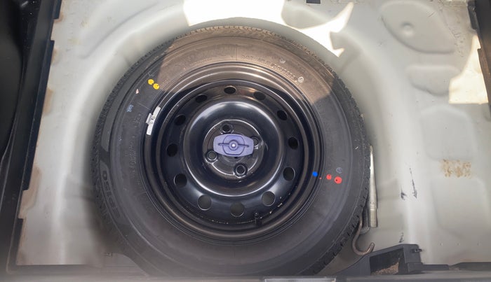 2023 Maruti Swift VXI AMT, Petrol, Automatic, 44,231 km, Spare Tyre