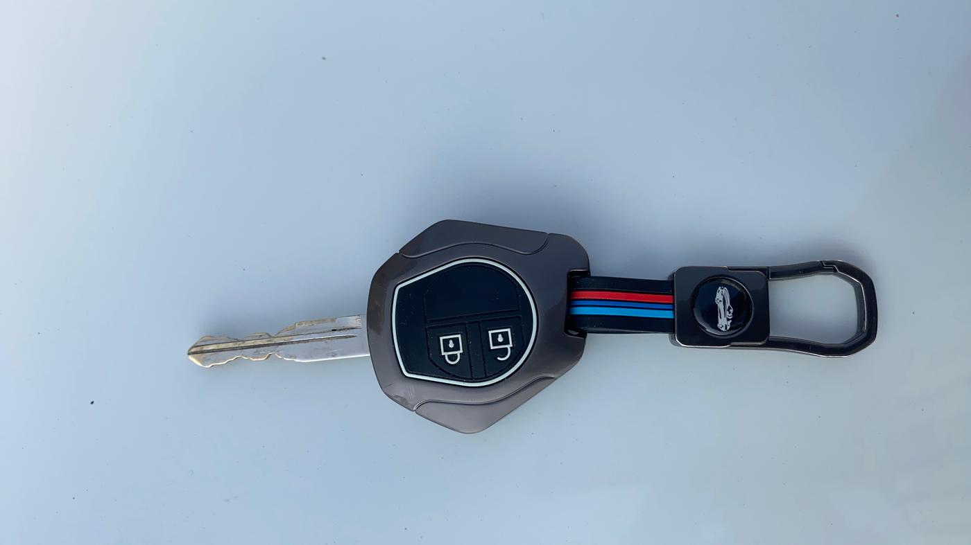 2023 Maruti Swift VXI AMT, Petrol, Automatic, 44,231 km, Key Close Up