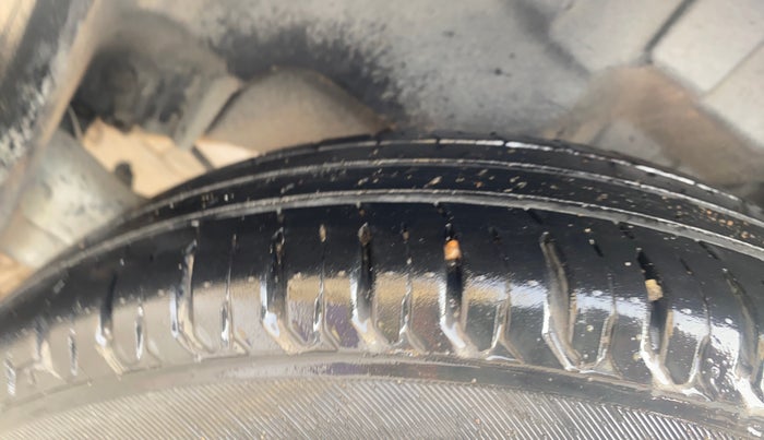 2023 Maruti Swift VXI AMT, Petrol, Automatic, 44,231 km, Left Rear Tyre Tread