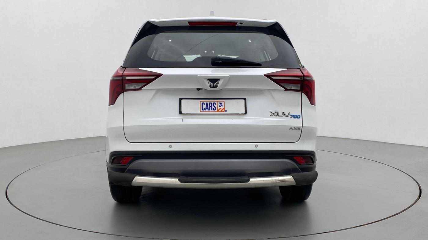 2022 Mahindra XUV700 AX 5 P MT 5 STR, Petrol, Manual, 10,488 km, Back/Rear