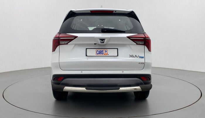 2022 Mahindra XUV700 AX 5 P MT 5 STR, Petrol, Manual, 10,488 km, Back/Rear