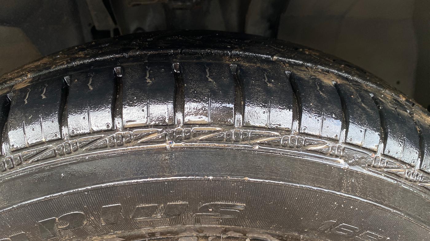 2019 Renault TRIBER RXZ, Petrol, Manual, 36,025 km, Right Front Tyre Tread