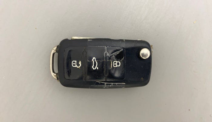 2012 Skoda Rapid ELEGANCE 1.6 TDI CR MT, Diesel, Manual, 72,503 km, Key Close Up