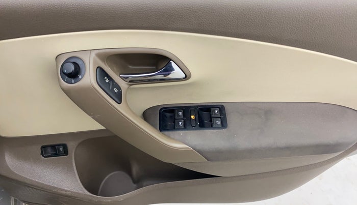 2012 Skoda Rapid ELEGANCE 1.6 TDI CR MT, Diesel, Manual, 72,503 km, Driver Side Door Panels Control