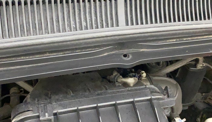 2012 Maruti Ritz LXI, Petrol, Manual, 1,19,936 km, Bonnet (hood) - Cowl vent panel has minor damage