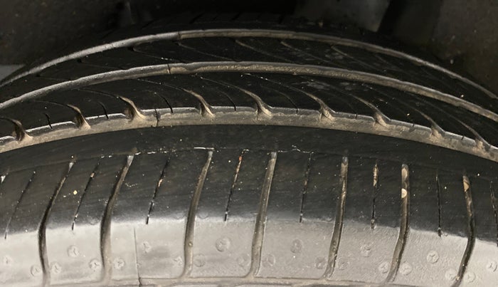 2017 Maruti Baleno SIGMA PETROL 1.2, Petrol, Manual, 63,675 km, Left Rear Tyre Tread