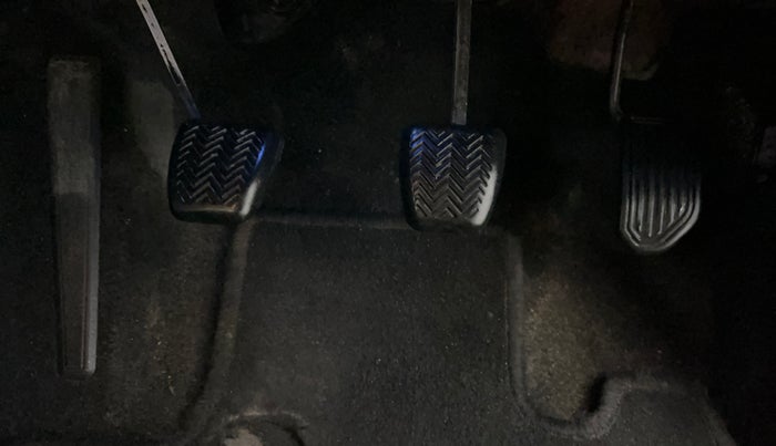 2018 Toyota Corolla Altis G PETROL, Petrol, Manual, 42,165 km, Pedals