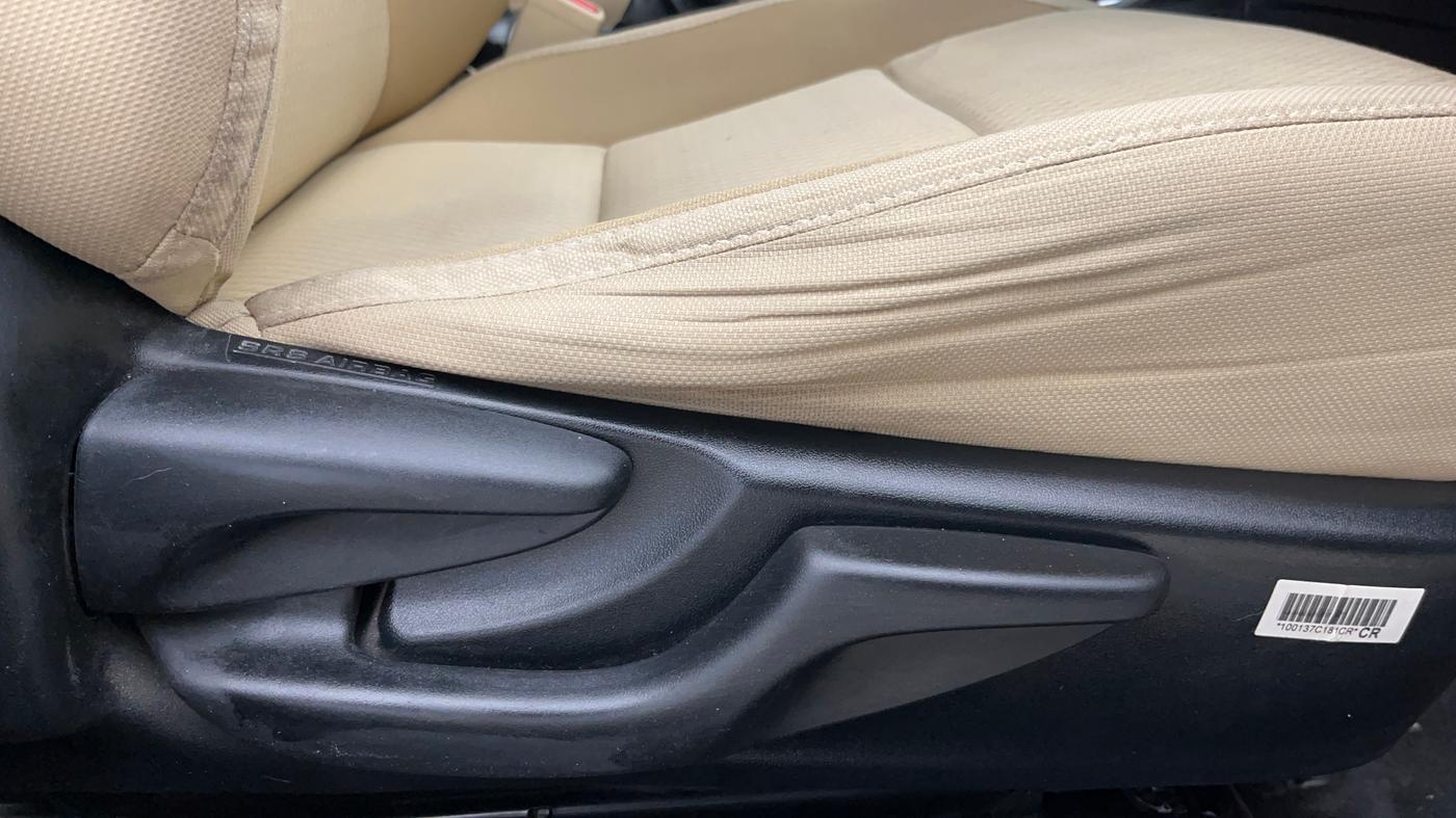 2018 Toyota Corolla Altis G PETROL, Petrol, Manual, 42,187 km, Driver Side Adjustment Panel