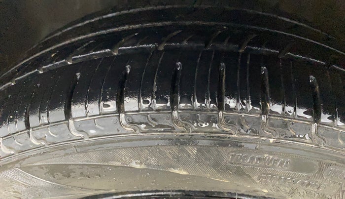 2018 Maruti IGNIS DELTA 1.2 AMT, Petrol, Automatic, 95,662 km, Left Front Tyre Tread