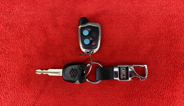 2015 Maruti Alto K10 VXI P, Petrol, Manual, Key Close Up