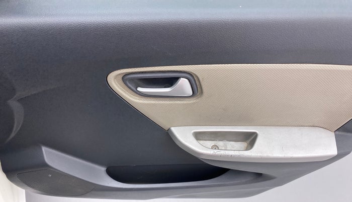 2015 Maruti Alto K10 VXI P, Petrol, Manual, Driver Side Door Panels Control