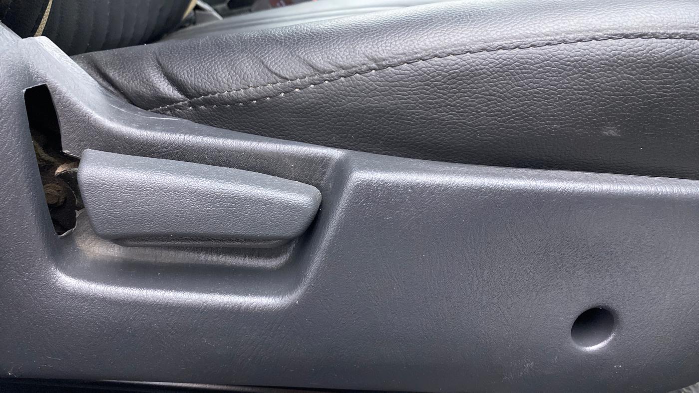 2015 Maruti Alto K10 VXI P, Petrol, Manual, Driver Side Adjustment Panel