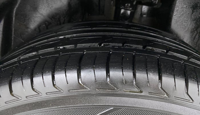 2019 Jeep Compass LONGITUDE (O) 1.4 PETROL AT, Petrol, Automatic, 47,095 km, Left Rear Tyre Tread