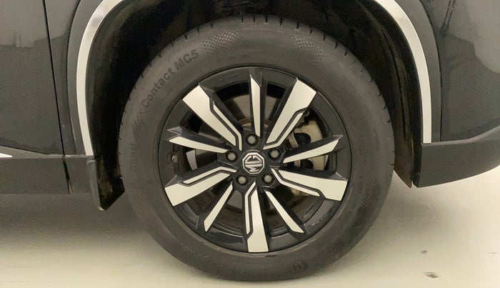 2019 MG HECTOR SHARP 1.5 DCT PETROL, Petrol, Automatic, 35,777 km, Right Front Wheel