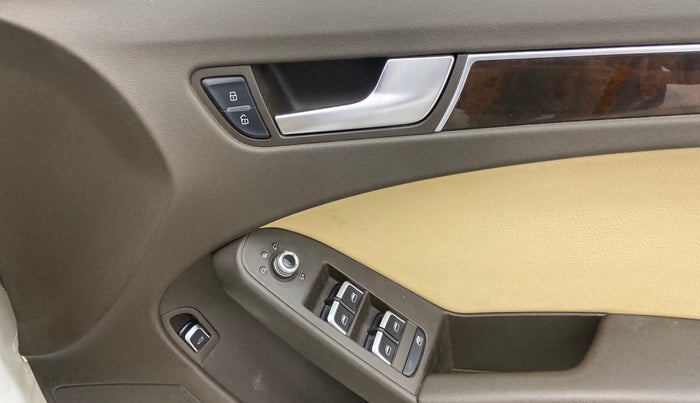 2015 Audi A4 35 TFSI PREMIUM, Petrol, Automatic, 77,610 km, Driver Side Door Panels Control