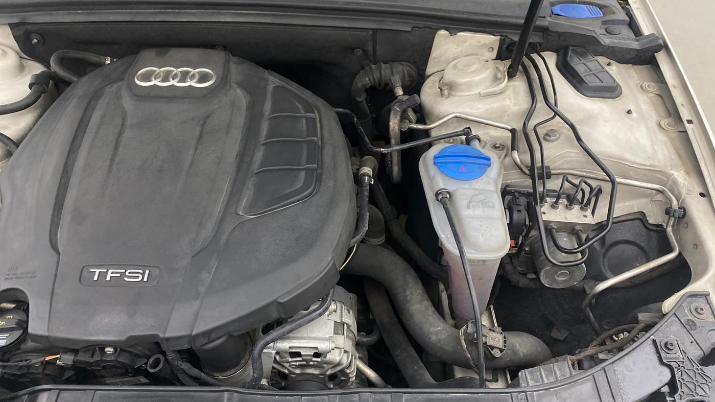 2015 Audi A4 35 TFSI PREMIUM, Petrol, Automatic, 77,679 km, Engine View - Left