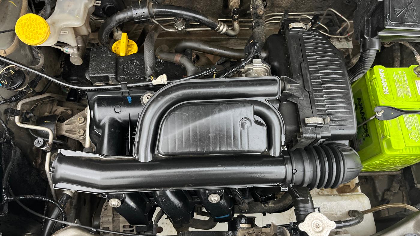 2019 Renault Kwid RXT 1.0 AMT (O), Petrol, Automatic, 43,393 km, Engine View