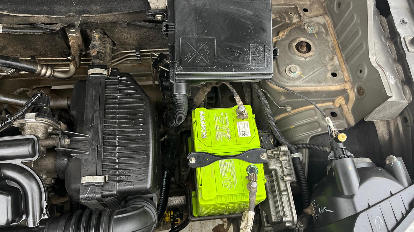2019 Renault Kwid RXT 1.0 AMT (O), Petrol, Automatic, 43,393 km, Engine View - Left