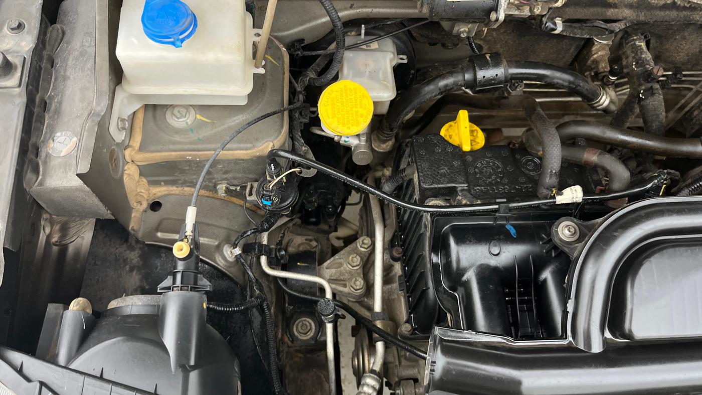 2019 Renault Kwid RXT 1.0 AMT (O), Petrol, Automatic, 43,393 km, Engine View - Right