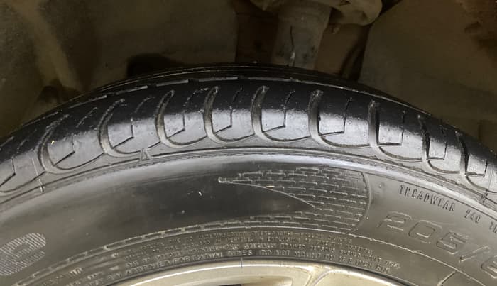 2014 Ford Ecosport TITANIUM 1.5L DIESEL, Diesel, Manual, 79,029 km, Left Front Tyre Tread