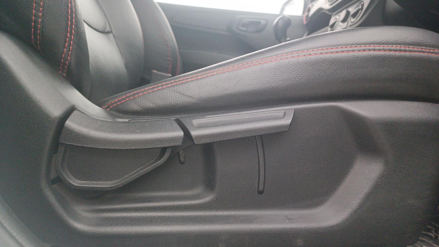 2022 Hyundai GRAND I10 NIOS MAGNA CORPORATE EDITION 1.2 KAPPA VTVT, Petrol, Manual, 35,877 km, Driver Side Adjustment Panel