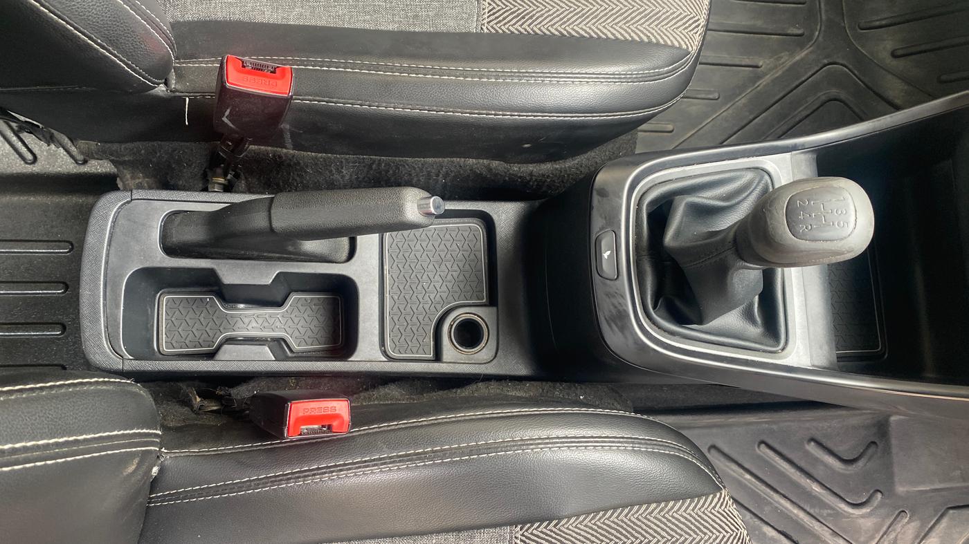 2022 Tata ALTROZ XE PLUS PETROL, Petrol, Manual, 72,928 km, Gear Lever
