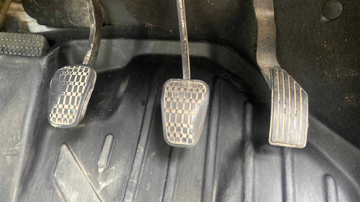 2022 Tata ALTROZ XE PLUS PETROL, Petrol, Manual, 72,928 km, Pedals