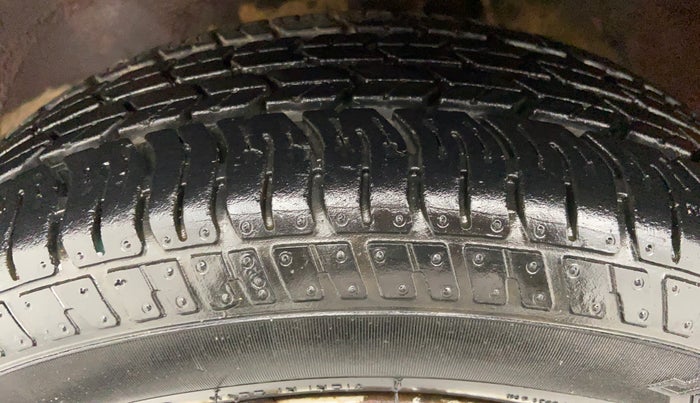 2010 Maruti Alto K10 LXI P, Petrol, Manual, 56,475 km, Left Front Tyre Tread