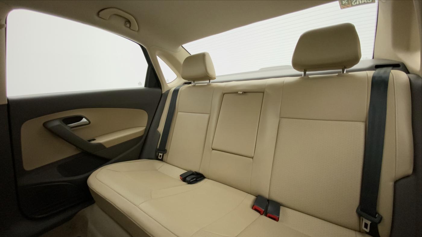 2018 Volkswagen Vento HIGHLINE PLUS 1.2 AT 16 ALLOY, Petrol, Automatic, 67,875 km, Right Side Rear Door Cabin