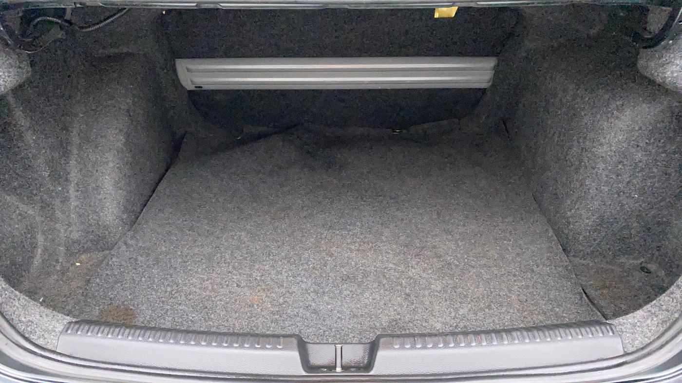2018 Volkswagen Vento HIGHLINE PLUS 1.2 AT 16 ALLOY, Petrol, Automatic, 67,875 km, Boot Inside