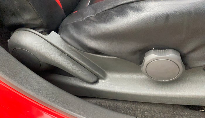 2013 Chevrolet Beat LS PETROL, Petrol, Manual, 56,724 km, Driver Side Adjustment Panel