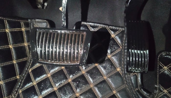 2019 Hyundai VENUE SX PLUS 1.0 TURBO DCT, Petrol, Automatic, 99,740 km, Pedals