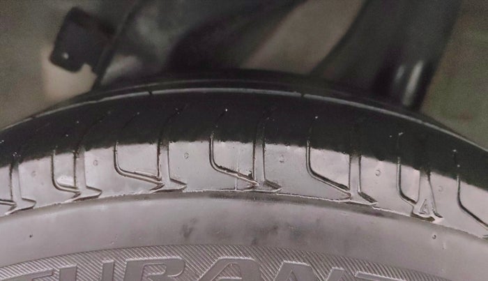 2019 Hyundai VENUE SX PLUS 1.0 TURBO DCT, Petrol, Automatic, 99,740 km, Left Rear Tyre Tread