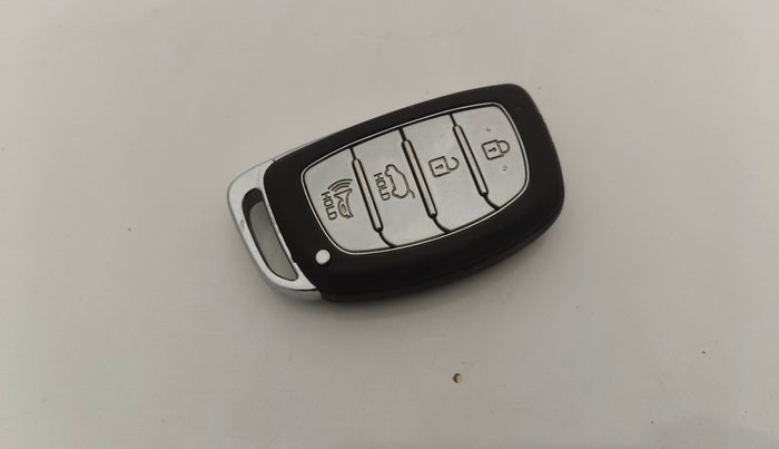 2019 Hyundai VENUE SX PLUS 1.0 TURBO DCT, Petrol, Automatic, 99,740 km, Key Close Up