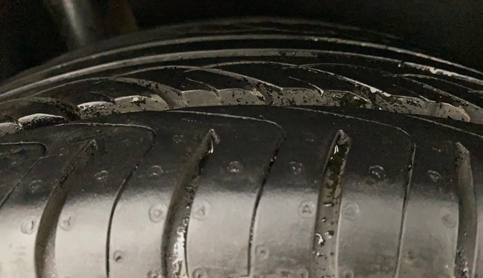 2019 Ford Ecosport TITANIUM + 1.5L PETROL AT, Petrol, Automatic, 58,398 km, Right Rear Tyre Tread