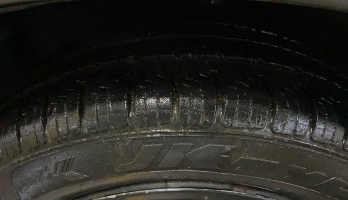 2016 Honda Brio S MT, Petrol, Manual, 54,767 km, Left Front Tyre Tread