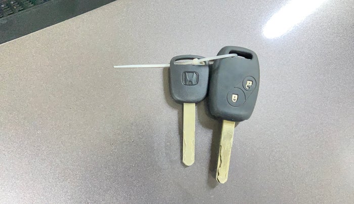 2016 Honda Brio S MT, Petrol, Manual, 54,767 km, Key Close Up