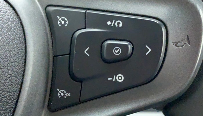 2021 Tata ALTROZ XZ 1.2, Petrol, Manual, 4,009 km, Adaptive Cruise Control