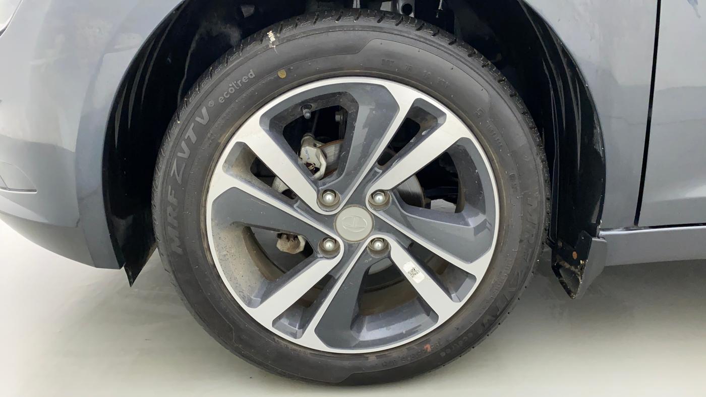 2021 Tata ALTROZ XZ 1.2, Petrol, Manual, 4,009 km, Left Front Wheel
