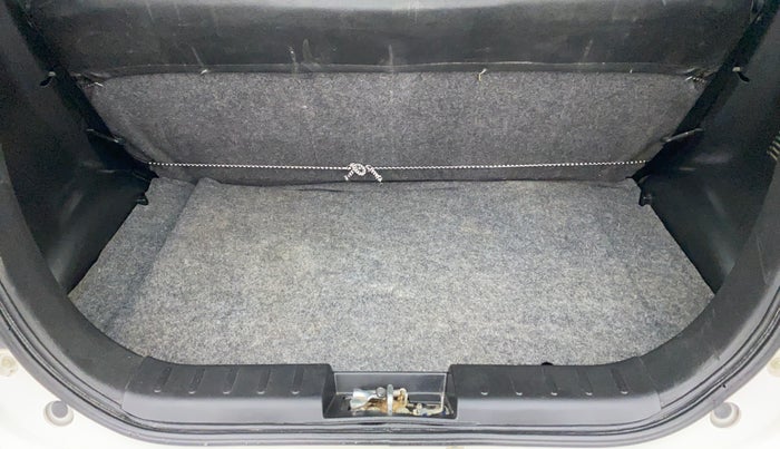 2019 Maruti Alto LXI, Petrol, Manual, 18,590 km, Boot Inside