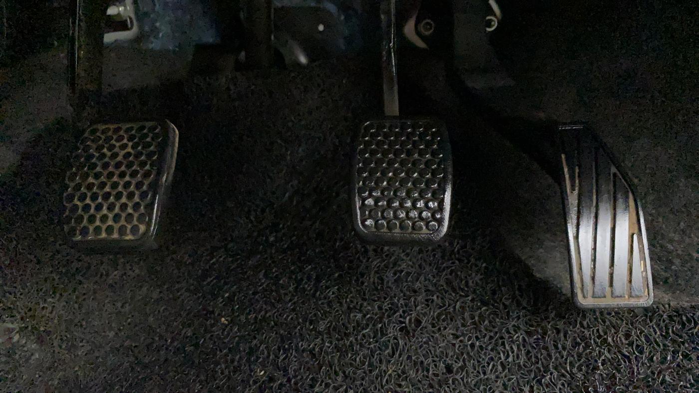 2019 Maruti Alto LXI, Petrol, Manual, 18,590 km, Pedals