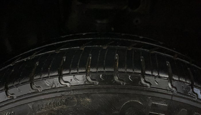 2019 Maruti New Wagon-R ZXI 1.2, Petrol, Manual, 72,677 km, Left Front Tyre Tread