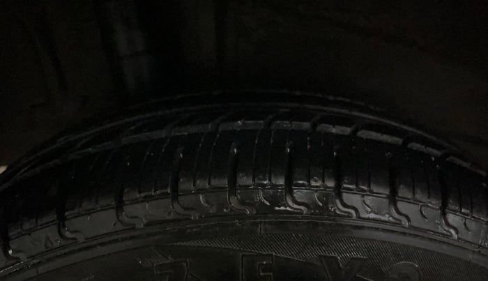 2019 Maruti New Wagon-R ZXI 1.2, Petrol, Manual, 72,677 km, Right Rear Tyre Tread