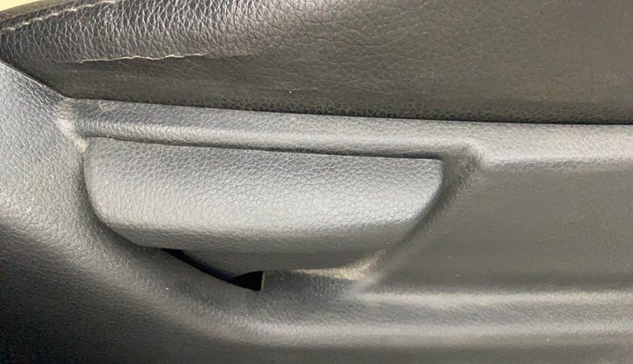 2014 Hyundai Eon ERA +, Petrol, Manual, 29,859 km, Driver Side Adjustment Panel