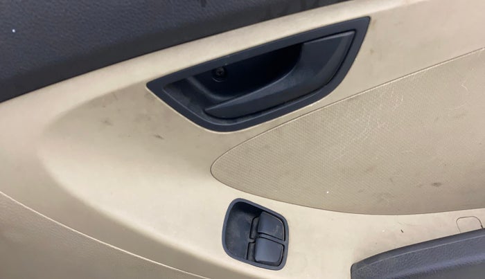 2014 Hyundai Eon ERA +, Petrol, Manual, 29,859 km, Driver Side Door Panels Control