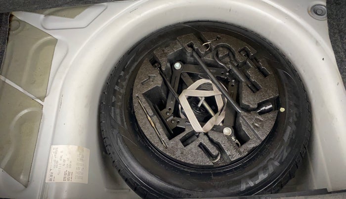 2017 Volkswagen Polo HIGHLINE1.2L, Petrol, Manual, 58,893 km, Spare Tyre