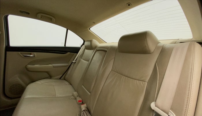 2017 Maruti Ciaz ZXI+, Petrol, Manual, 72,996 km, Right Side Rear Door Cabin