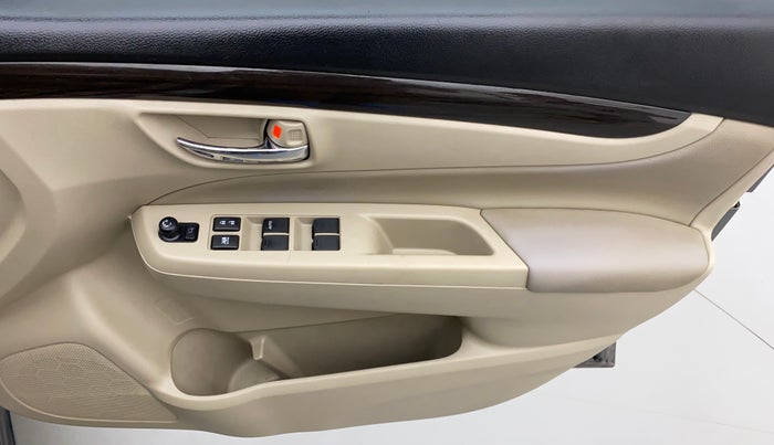 2017 Maruti Ciaz ZXI+, Petrol, Manual, 72,996 km, Driver Side Door Panels Control