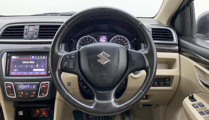 2017 Maruti Ciaz ZXI+, Petrol, Manual, 72,996 km, Steering Wheel Close Up